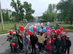 11 июня- Сегодня день был посвящен празднованию 12 июня. 